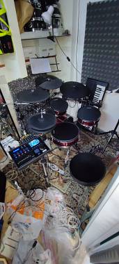 Alesis Strike special edition