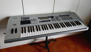 Yamaha MO6