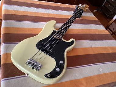 Fender squier Precision bass korea 1991 perfetto ! ( permuto)
