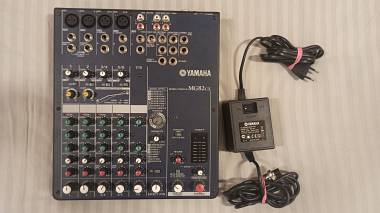 Mixer Yamaha + borsa dedicata + stand con staffa