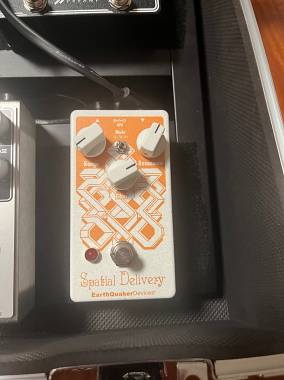 EarthQuaker Devices Spatial delivery